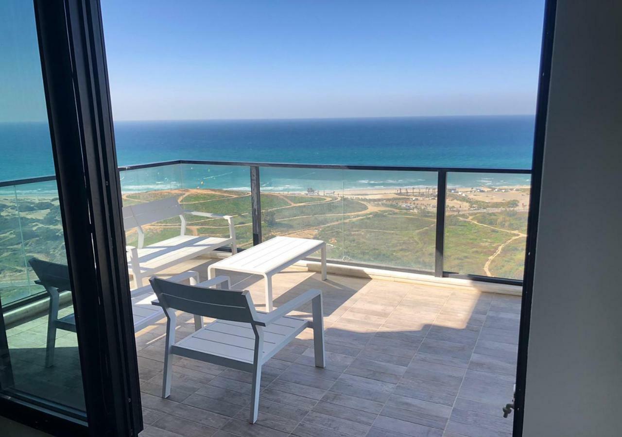 Oַ&O Group- Luxury Apt Tower Best Sea View Бат-Ям Экстерьер фото